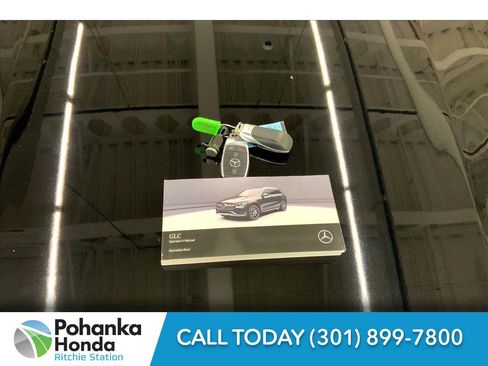 Used 2022 Mercedes-Benz GLC 300 4MATIC image 11