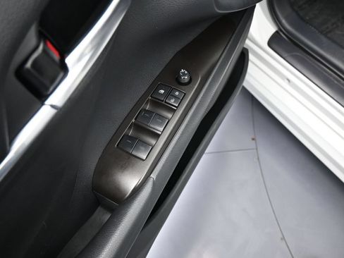 Used 2024 Toyota Camry SE FWD image 15