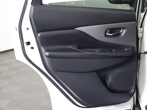 Used 2019 Nissan Murano S image 21