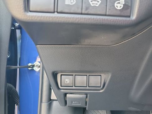 Used 2026 Toyota Prius XLE FWD image 36