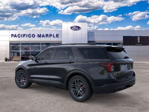 New 2026 Ford Explorer ST-Line w/ ST-Line Street Pack AWD/4WD image 4