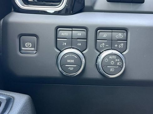 New 2026 GMC Sierra 1500 Denali w/ Technology Package image 32