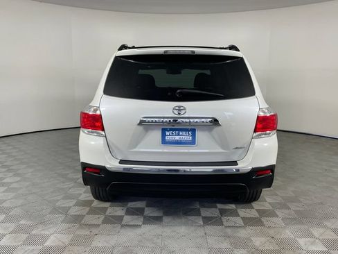 Used 2013 Toyota Highlander Limited AWD/4WD image 24