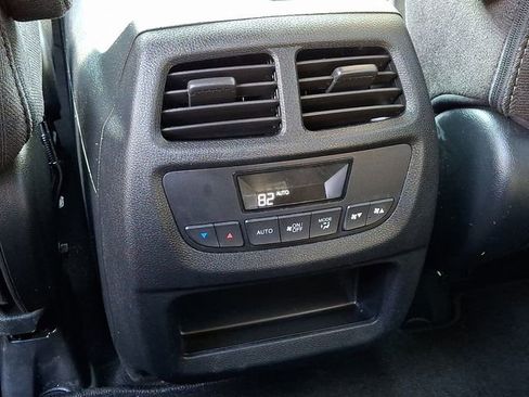 Used 2022 Honda Pilot Sport image 11