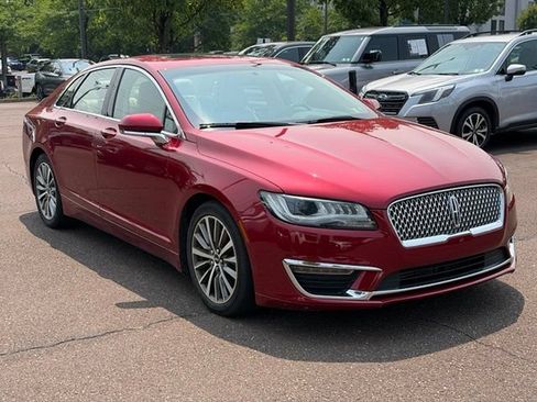 Used 2017 Lincoln MKZ Select FWD image 1