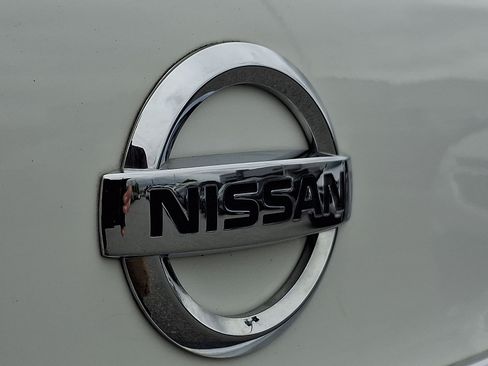 Used 2017 Nissan Sentra SV FWD image 30
