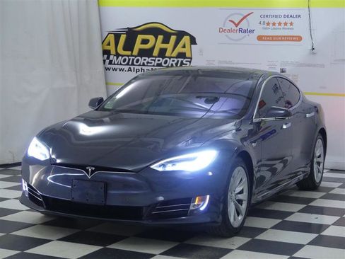 Used 2017 Tesla Model S 75D image 2