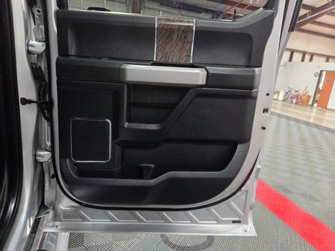 Used 2019 Ford F250 Lariat w/ Lariat Ultimate Package image 37