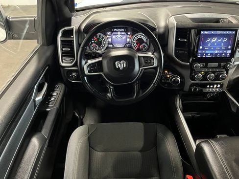 Used 2022 RAM 1500 Big Horn AWD/4WD image 18