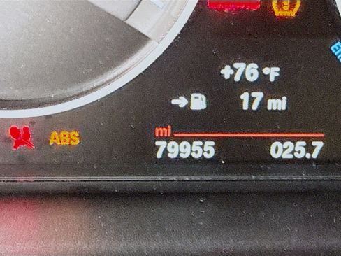 Used 2016 BMW 320i xDrive Sedan image 16