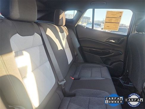 Used 2024 Chevrolet Trax RS image 27