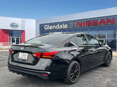 Used 2022 Nissan Altima 2.5 S FWD image 4