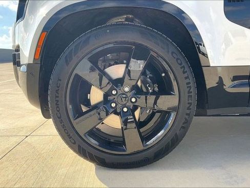 New 2026 Land Rover Defender 130 V8 image 15