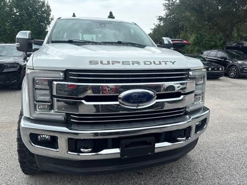 Used 2019 Ford F250 Lariat w/ Lariat Ultimate Package AWD/4WD image 2