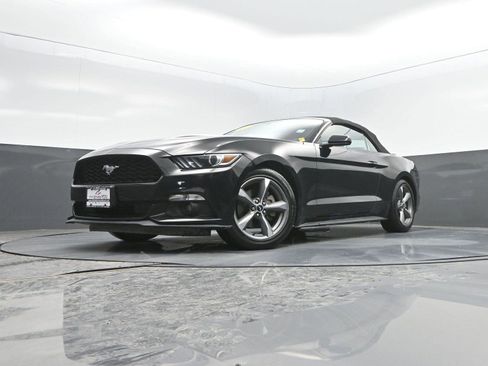 Used 2017 Ford Mustang Convertible w/ Equipment Group 051A image 37