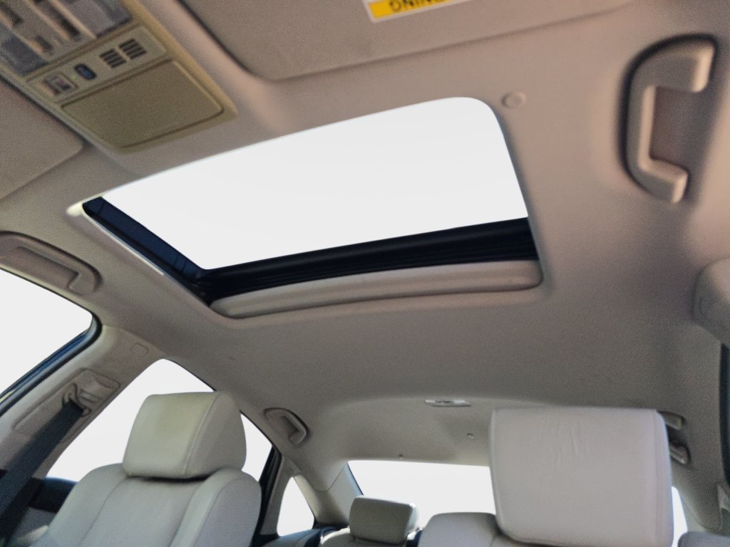 Used 2018 Honda Accord Touring image 33