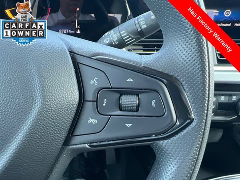 Used 2025 Chevrolet Trax LT FWD image 14