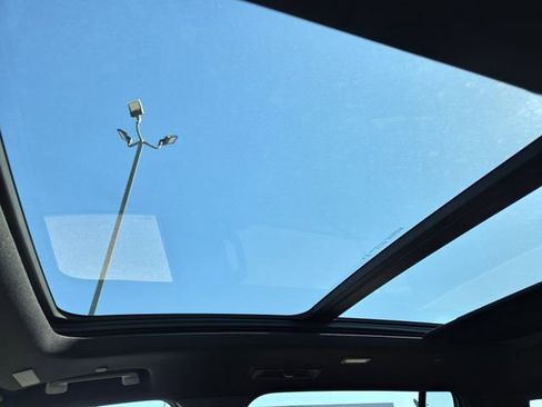 New 2026 Chevrolet Traverse LT w/ Sun and Wheel Package image 25