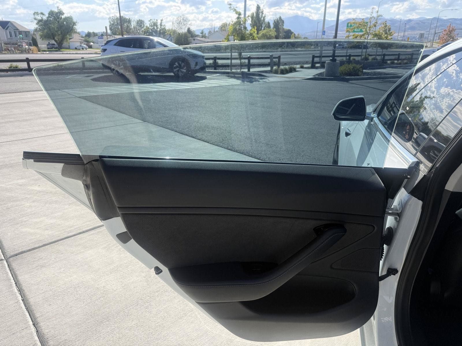 Used 2019 Tesla Model 3 Standard Range Plus RWD image 14