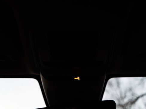 Certified 2025 Honda HR-V EX-L image 38