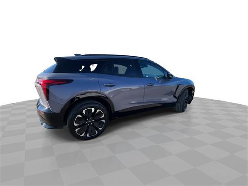 Used 2024 Chevrolet Blazer EV RS image 3
