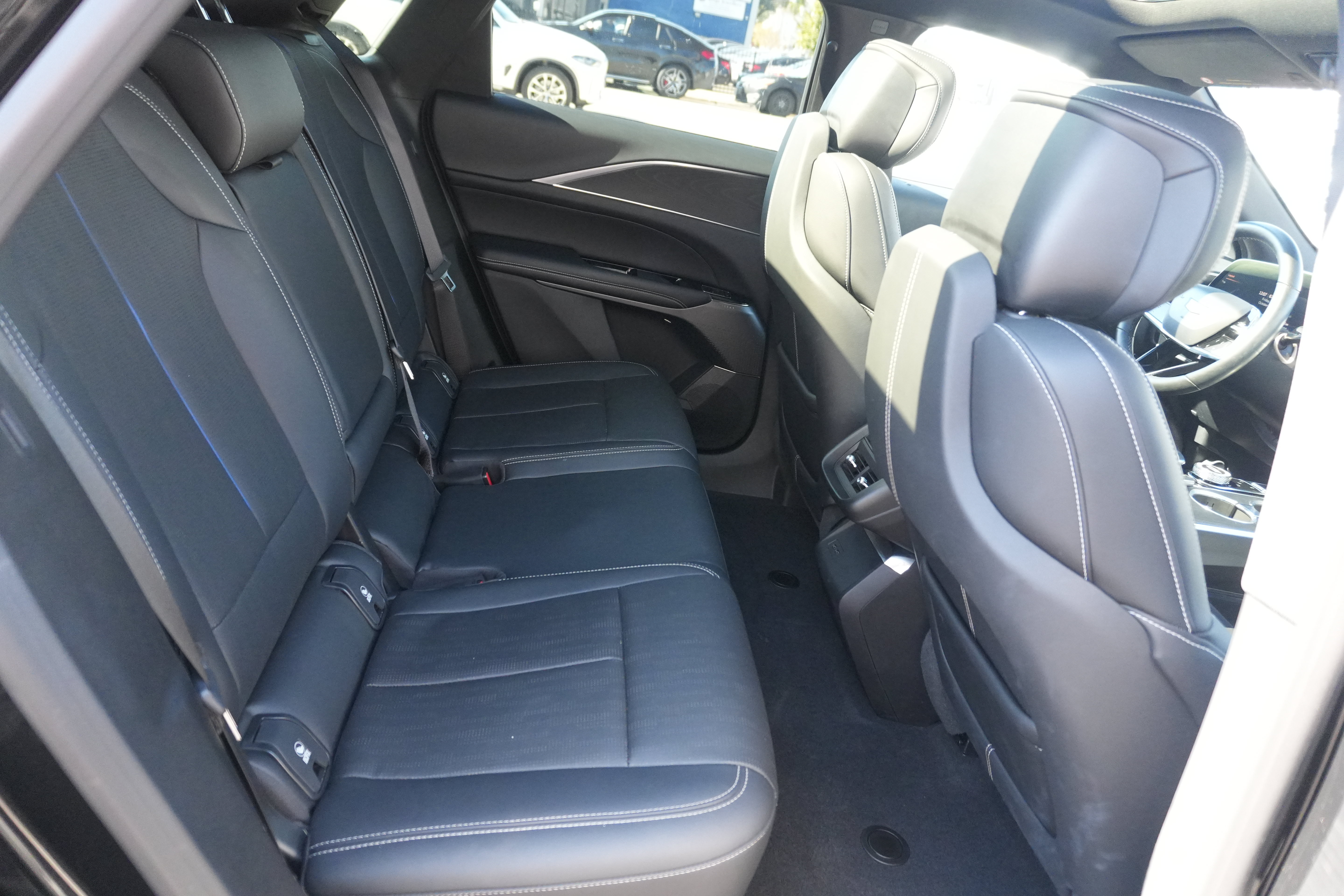 Used 2024 Cadillac Lyriq Sport AWD/4WD image 31