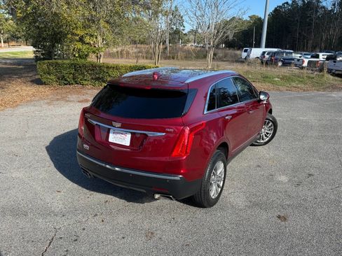 Used 2017 Cadillac XT5 Luxury w/ Driver Awareness Package image 6