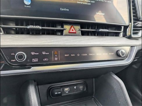 Used 2025 Kia Sportage X-Line w/ Premium Package image 17