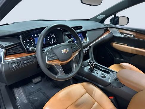 Used 2021 Cadillac XT5 Premium Luxury AWD/4WD image 14