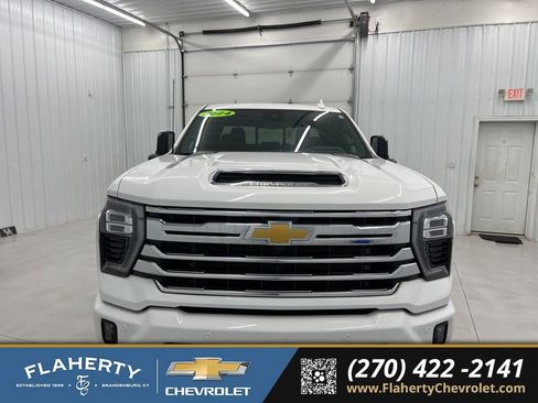 Used 2024 Chevrolet Silverado 3500 High Country w/ Technology Package image 7