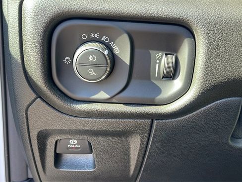 Used 2021 RAM 1500 Big Horn image 25