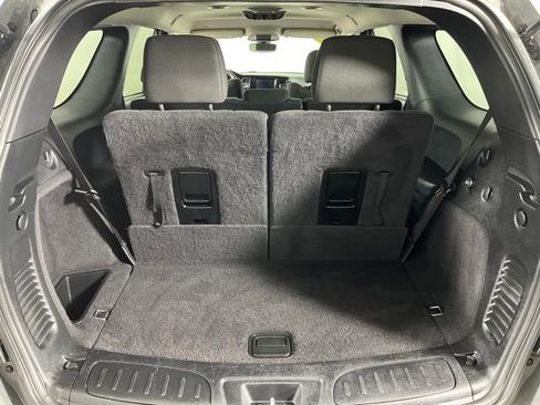 Used 2021 Dodge Durango SXT image 39