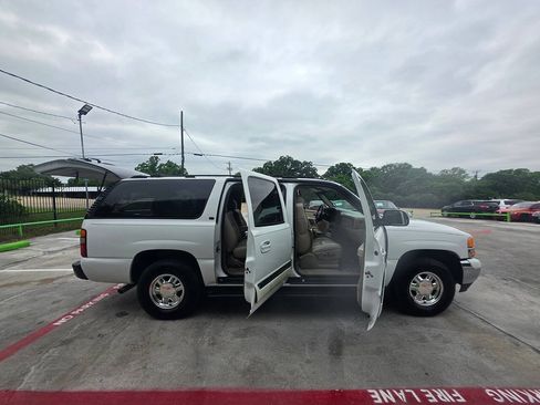 Used 2003 GMC Yukon XL SLT w/ 1SD Preferred Equipment Group RWD image 34
