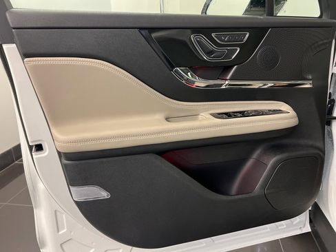 New 2026 Lincoln Corsair Reserve image 30