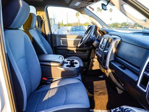 Used 2024 RAM 1500 Classic SLT image 19