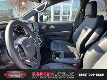 New 2026 Chrysler Voyager LX