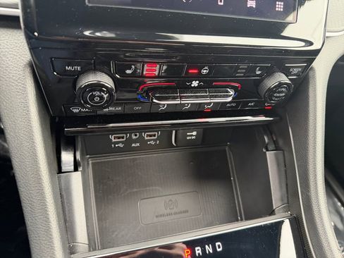 Used 2025 Jeep Grand Cherokee L Laredo w/ Luxury Tech Group I image 20