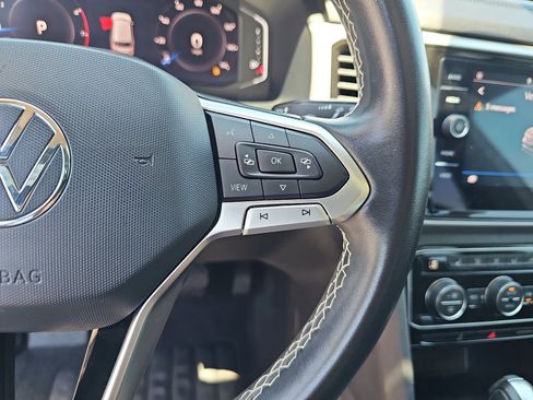 Used 2023 Volkswagen Atlas SE w/ Panoramic Sunroof Package FWD image 20
