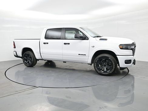 New 2026 RAM 1500 4x4 Crew Cab image 9