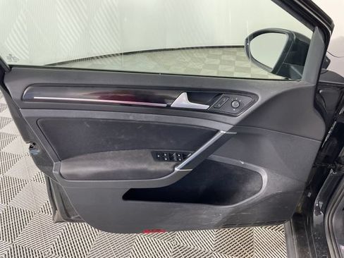 Used 2016 Volkswagen GTI S FWD image 10
