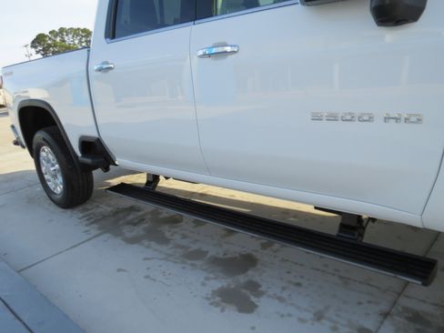 New 2026 Chevrolet Silverado 3500 LTZ w/ LTZ Convenience Package AWD/4WD image 12