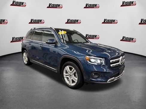 Used 2022 Mercedes-Benz GLB 250 4MATIC image 3