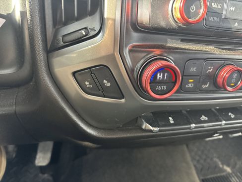 Used 2018 Chevrolet Silverado 1500 LT w/ Redline Edition image 27