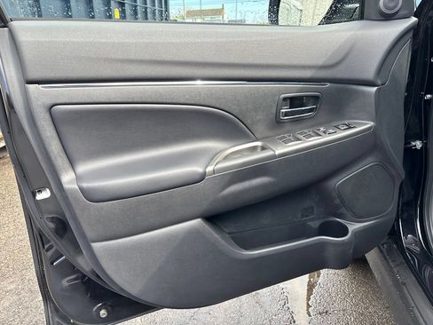 Used 2024 Mitsubishi Outlander Sport SE AWD/4WD image 13