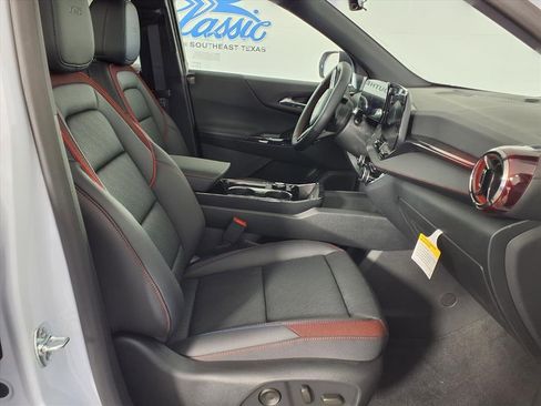 New 2026 Chevrolet Equinox RS image 4