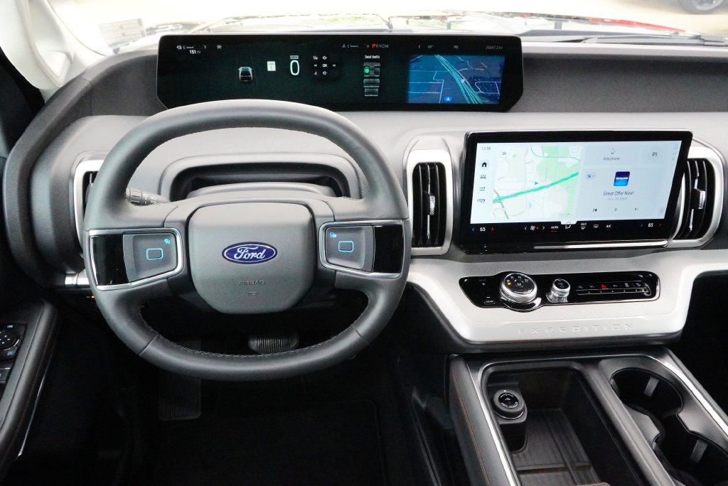 Used 2025 Ford Expedition Max Active AWD/4WD image 22