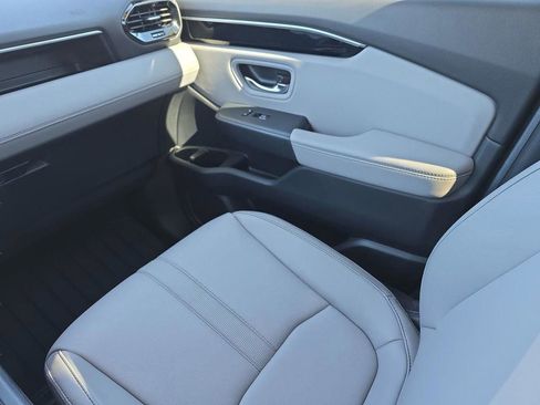 Used 2025 Honda Pilot Touring image 15