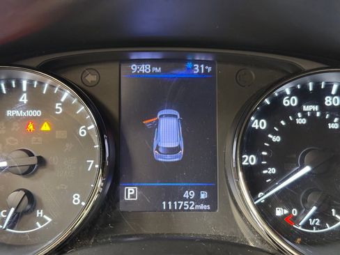 Used 2018 Nissan Rogue SV image 32