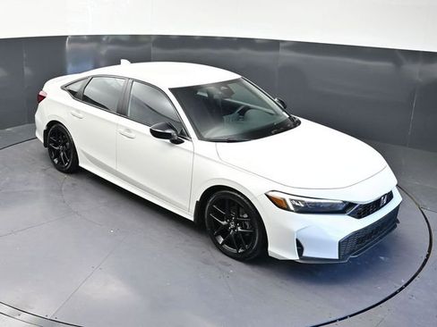 Used 2025 Honda Civic Sport image 25