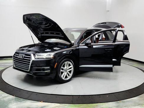 Used 2018 Audi Q7 3.0T Prestige AWD/4WD image 9